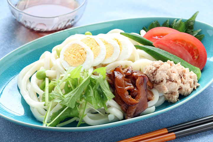 しいたけトマトの冷やしうどん